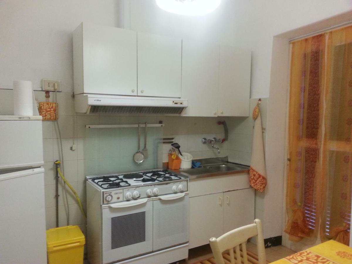 Appartement Via Cavasola à Finale Ligure Extérieur photo